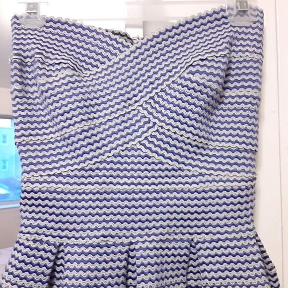 Strapless Bodycon Dress - Picture 3 of 3